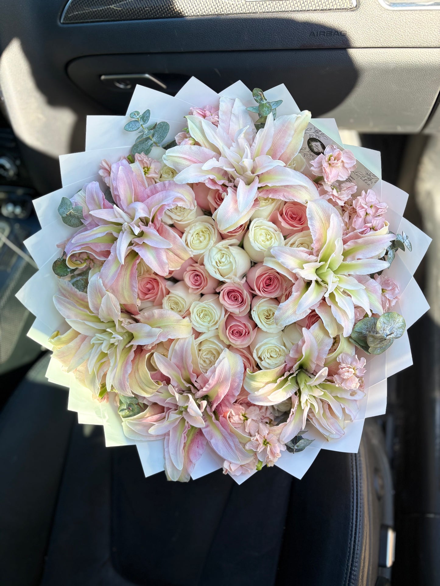 50 Natural Roses Lily Rim Stock & Eucalyptus